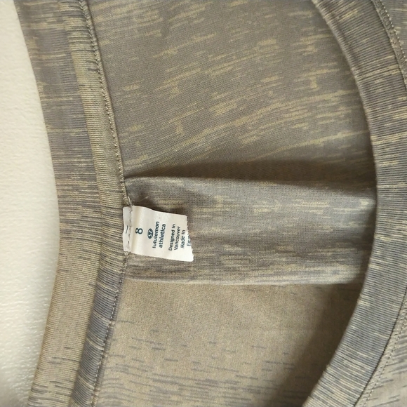 Lululemon long sleeve top - Picture 4 of 5